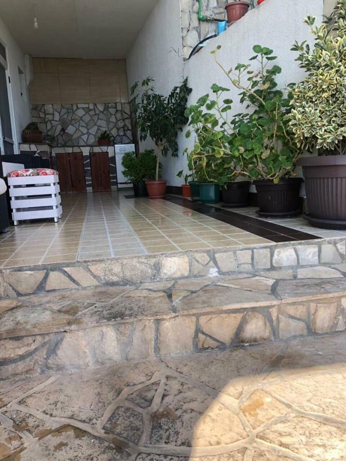 Apartmani Dini Ulcinj Luaran gambar