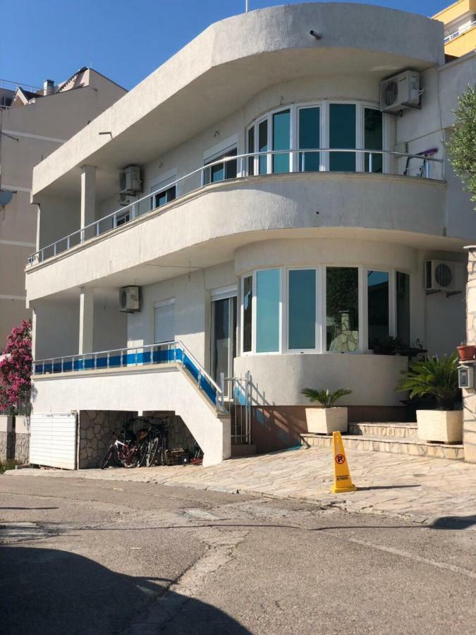 Apartmani Dini Ulcinj Luaran gambar